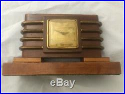 Antique 1920s New Haven Art Deco Desk Clock In Wood And Brass Winds & Works