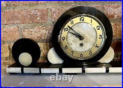 Antique Art Deco Black & White Marble Mantle Clock With Garnitures & Lovebirds