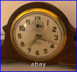 Antique Ingraham Mantle Clock Elegant 1930s era Wood Electric Running Art Deco