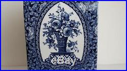 Antique VILLEROY & BOCH FLAMAND MANTEL SHELF CLOCK Blue White Delft Decor