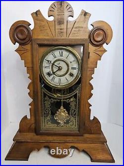 Antique Working 1870's NEW HAVEN Cock Co. Victorian Walnut Parlor Mantel Clock