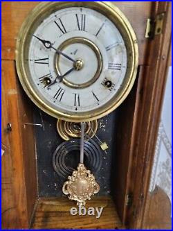 Antique Working 1870's NEW HAVEN Cock Co. Victorian Walnut Parlor Mantel Clock