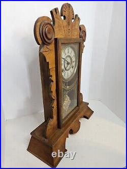 Antique Working 1870's NEW HAVEN Cock Co. Victorian Walnut Parlor Mantel Clock