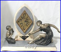 C1920 FRENCH ART DECO MARBLE MANTLE CLOCK SET SPELTER FIGURINES WithURNS