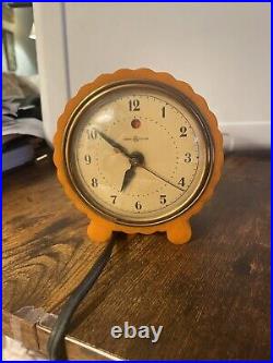 G. E. Telechron, Julep #7H80 Butterscotch Catalin Electric Alarm ClockWorking