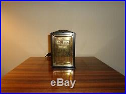 General Electric Art Deco black Bakelite Clock AB8B02 / Works great