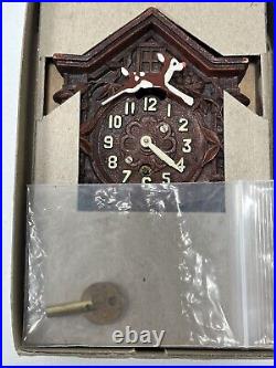 Lux Animated Bobbing Deer Pendulette Cuckoo Clock Untested