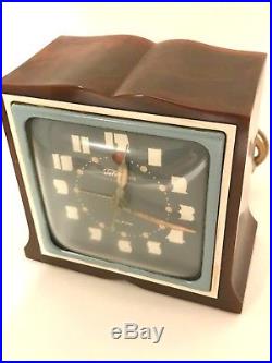 Nice Telechron Art Deco Clock Brown Swirl Catalin/Bakelite Case, ca. 1930