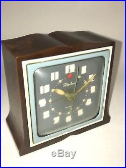 Nice Telechron Art Deco Clock Brown Swirl Catalin/Bakelite Case, ca. 1930
