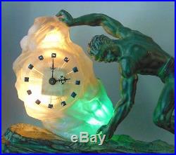 RARE VINTAGE Mid Century ART DECO Clock TV LAMP Opaline STRONG MAN