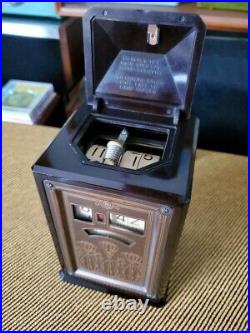 Rare 1930's Art Deco GE Cyclometer Clock model AB8B02'The Executive