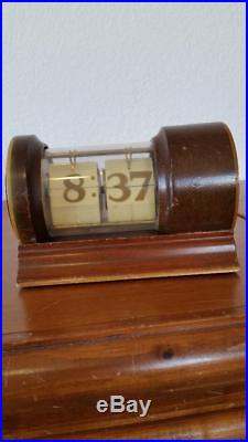 Rare 1930's Art Deco New Haven Cylindrical Flip Clock