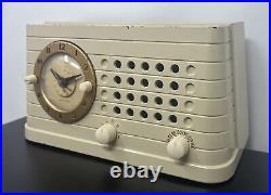 Telechron Musalarm Clock-Radio Ivory on Black Bakelite-CLOCK & RADIO WORK 1946-9