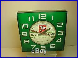 VINTAGE 7 up soda pop clock Bakelite Art Deco General Electric