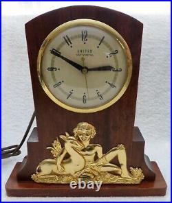 VTG. 1940's Art Deco ELECTRIC MANTLE CLOCK by UNITED CLOCK Co. BOY with DEER