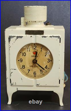 VTG GE Telechron Refrigerator Clock Ashland Massachusetts with Cord Die Cast USA