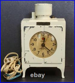 VTG GE Telechron Refrigerator Clock Ashland Massachusetts with Cord Die Cast USA