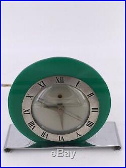 Vintage 1930s Art Deco Telechron Model 4F65 Clock in Chrome And Bakelite