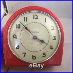 Vintage 1940's Telechron Red Art Deco Kitchen Wall Clock 2H07 Canadian 6.5 Works