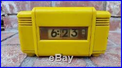 Vintage 1950s Art Deco Yellow Plastic LAWSON 221 American Electric Clock