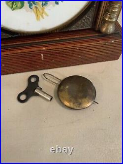 Vintage Antique Mantel Kitchen Gingerbread Clock With Pendulum & Key Chinese