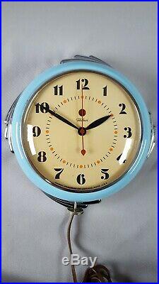 Vintage Art Deco Telechron 2H09 Stewardess Wall Clock Robin egg blue