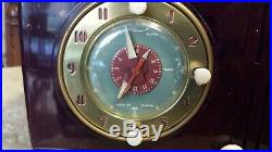 Vintage Burgundy Art Deco 1952 General Electric Model 515F AM Tube Clock Radio