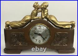 Vintage Mastercrafters Sessions Art Deco Mantle Wooden ClockKissing Couple