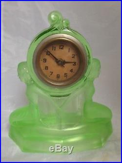 Vintage Walther & Sohne Art Deco Uranium Green Glass Mantle Clock