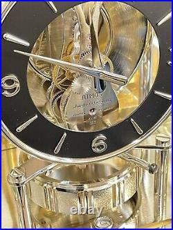 Zz Jaeger LeCoultre ATMOS Uhr Classic 540, Schwarzes Zifferblatt, neu platiniert